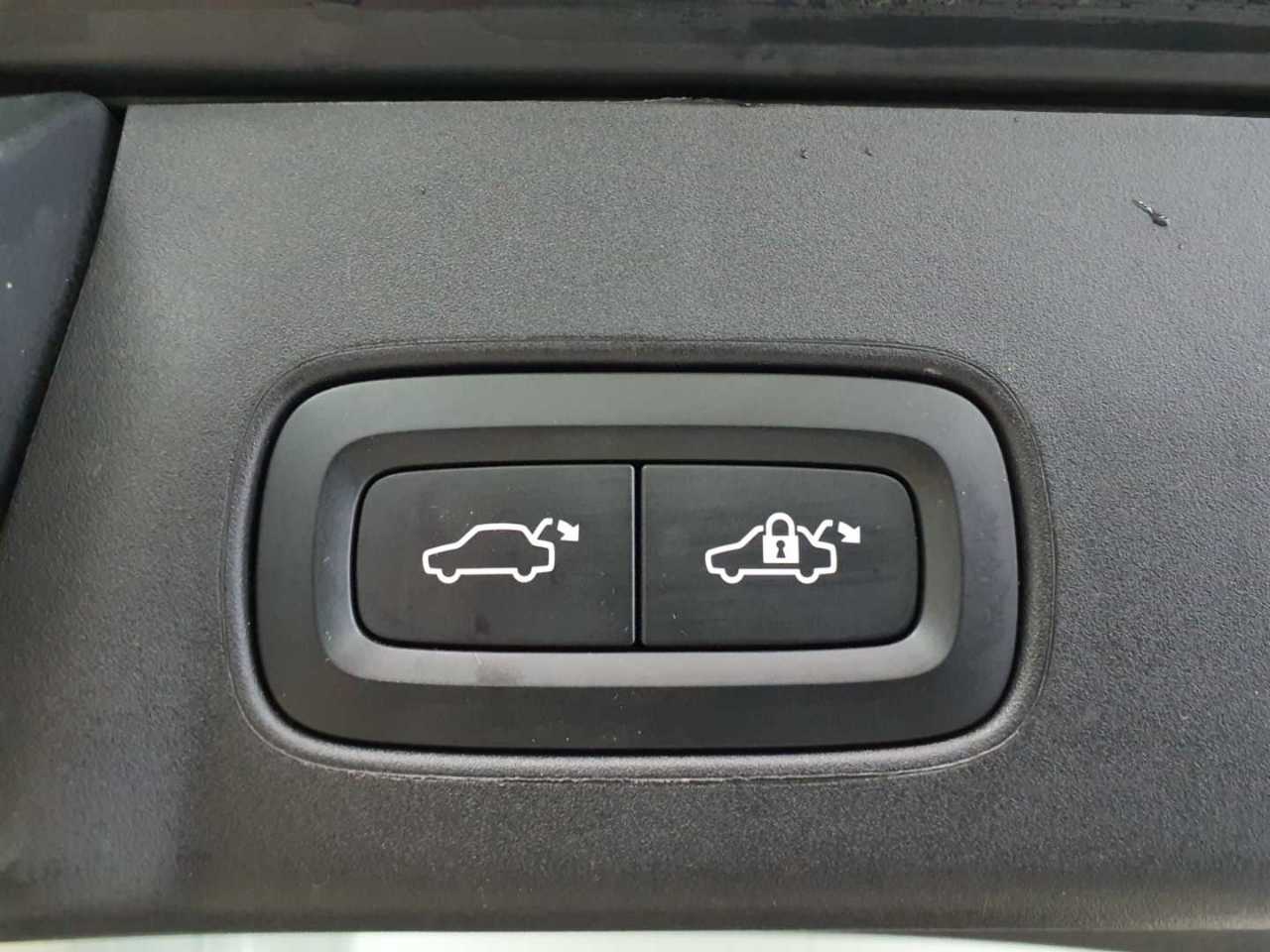 Volvo V90 T6 Recharge AWD Core 17