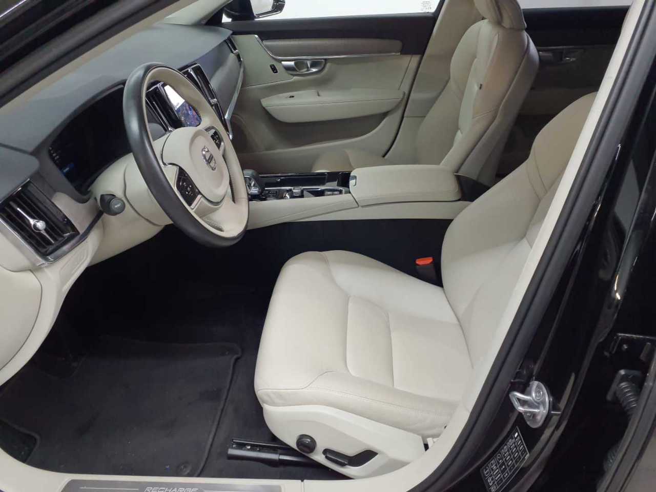 Volvo V90 T6 Recharge AWD Core 8