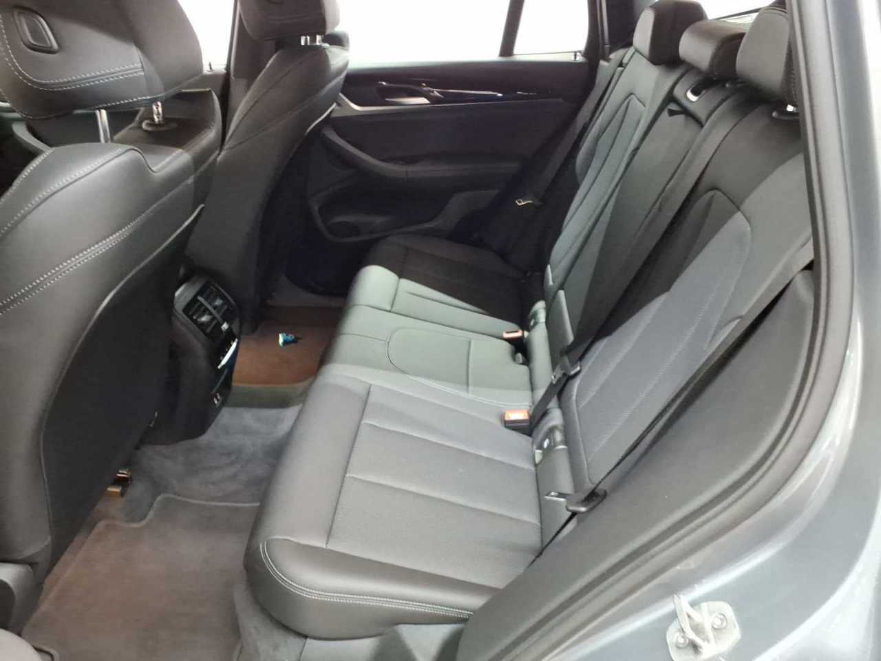 BMW X3 xDrive20d Aut. 13