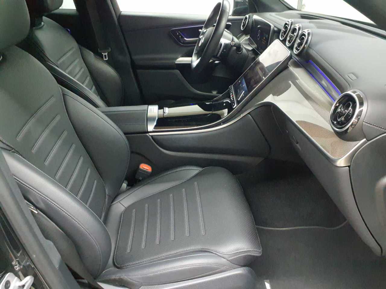 Mercedes-Benz GLC 300 de 4Matic 9G-TRONIC AMG Line Advanced 8