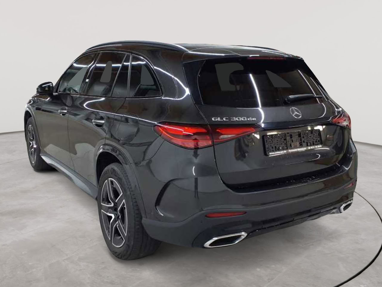 Mercedes-Benz GLC 300 de 4Matic 9G-TRONIC AMG Line Advanced 5