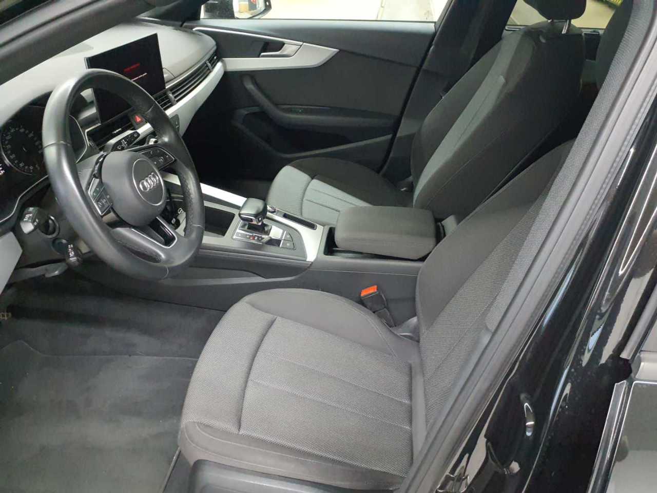 Audi A4 Avant 40 TDI S tronic 7