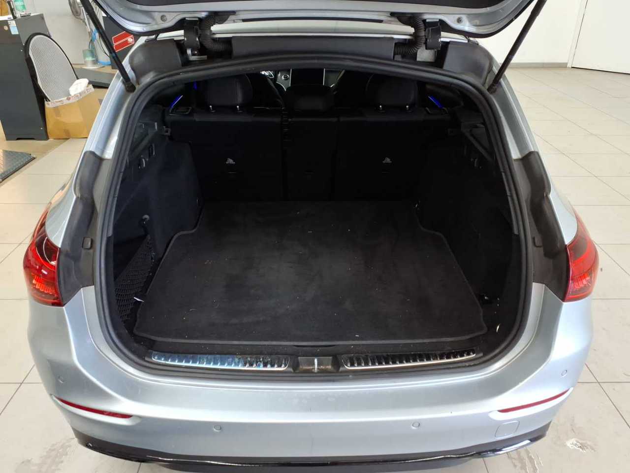 Mercedes-Benz C 200 d T 9G-TRONIC Avantgarde 15