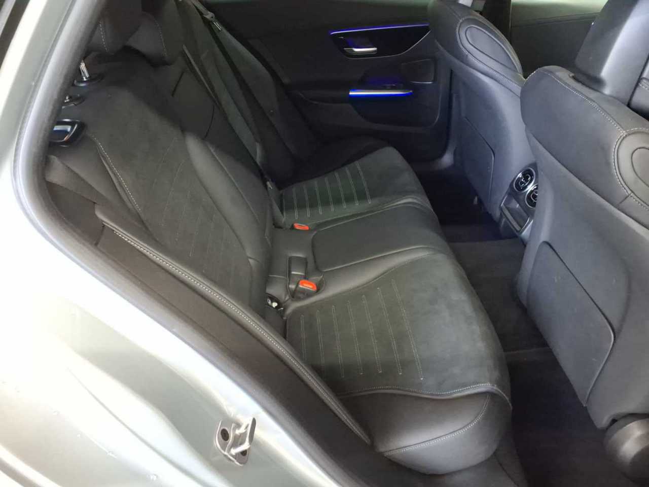 Mercedes-Benz C 220 d 4Matic T 9G-TRONIC AMG Line 14