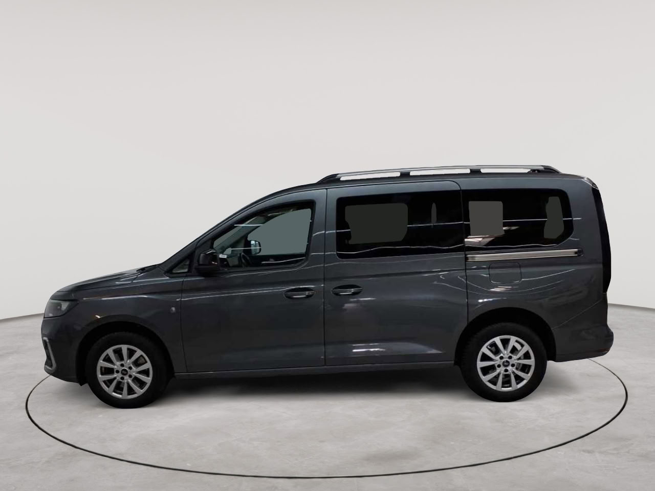 Ford Grand Tourneo Connect 2.0 EcoBlue TITANIUM 6