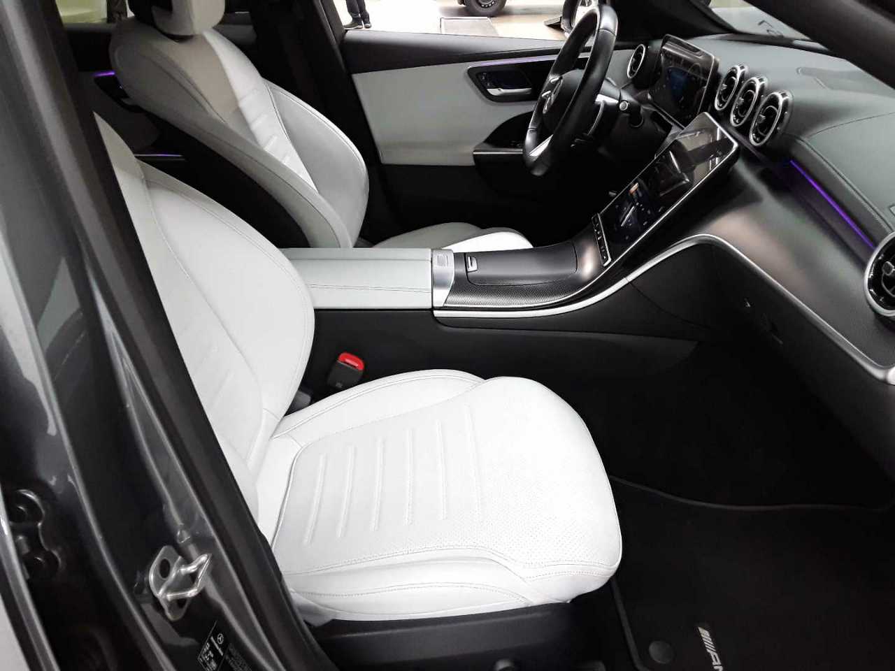Mercedes-Benz C 300 d T 9G-TRONIC AMG Line 8