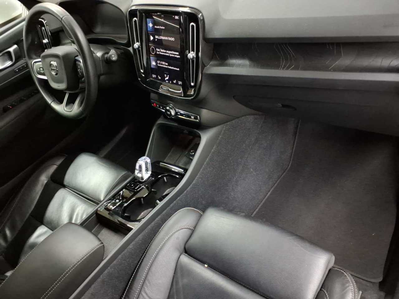 Volvo XC40 T4 Recharge DKG Plus Bright 9