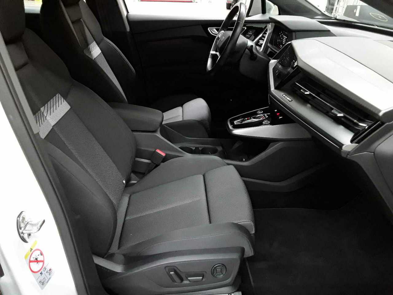 Audi Q4 e-tron 40 Sportback 8