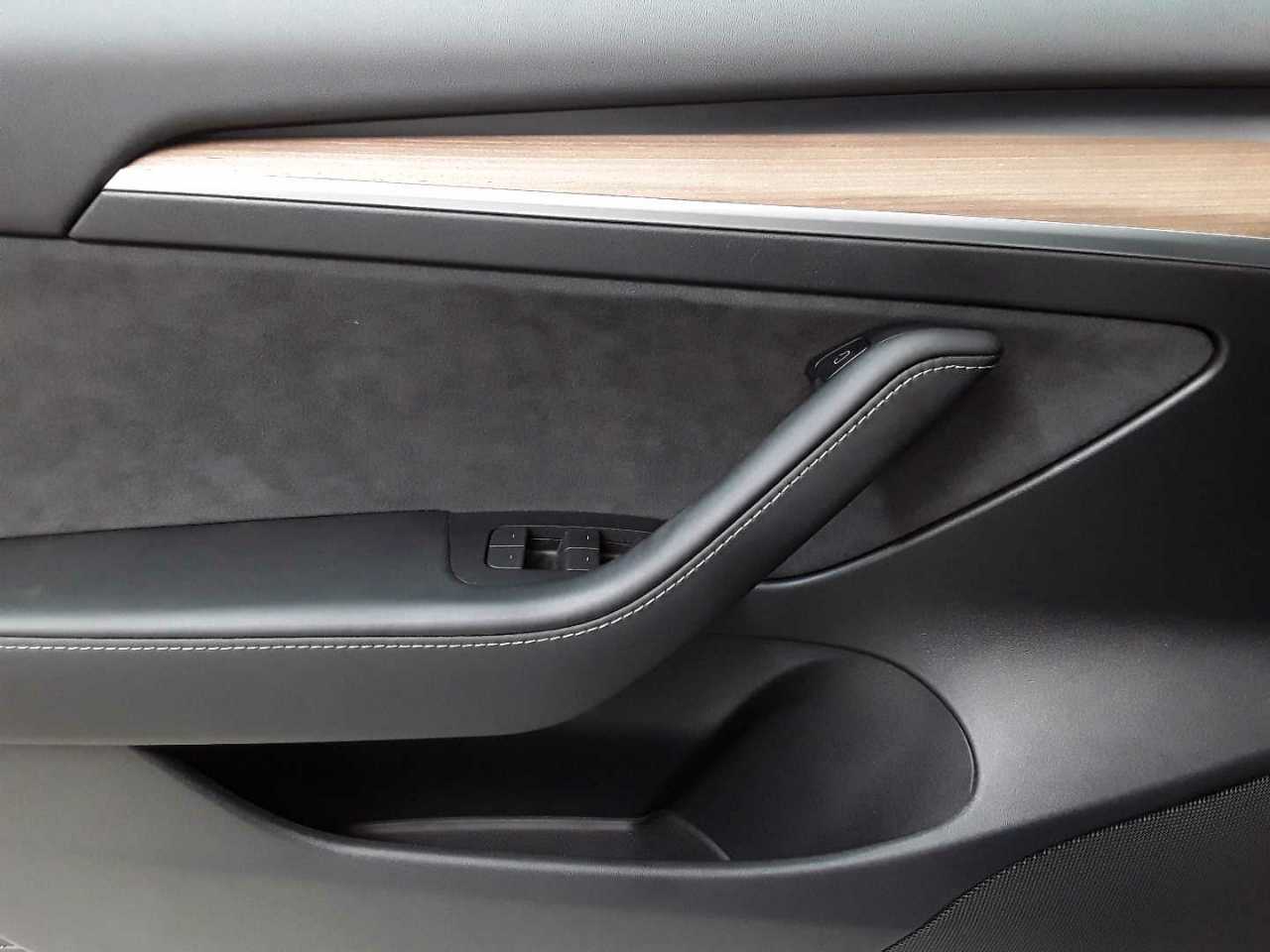 Tesla Model 3 RWD Hinterradantrieb 17