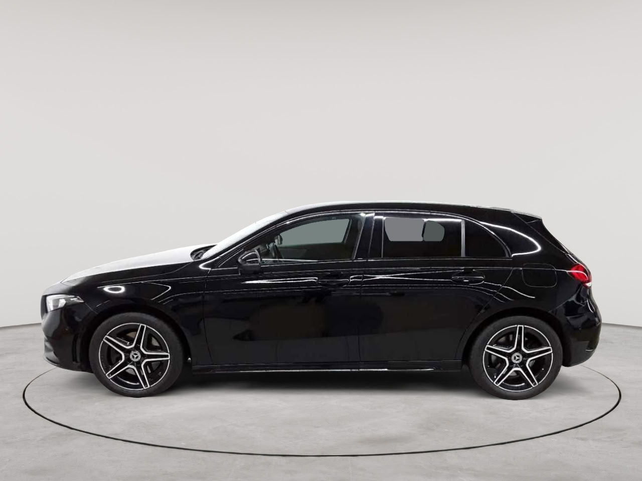 Mercedes-Benz A 250 e 8G-DCT AMG Line 6