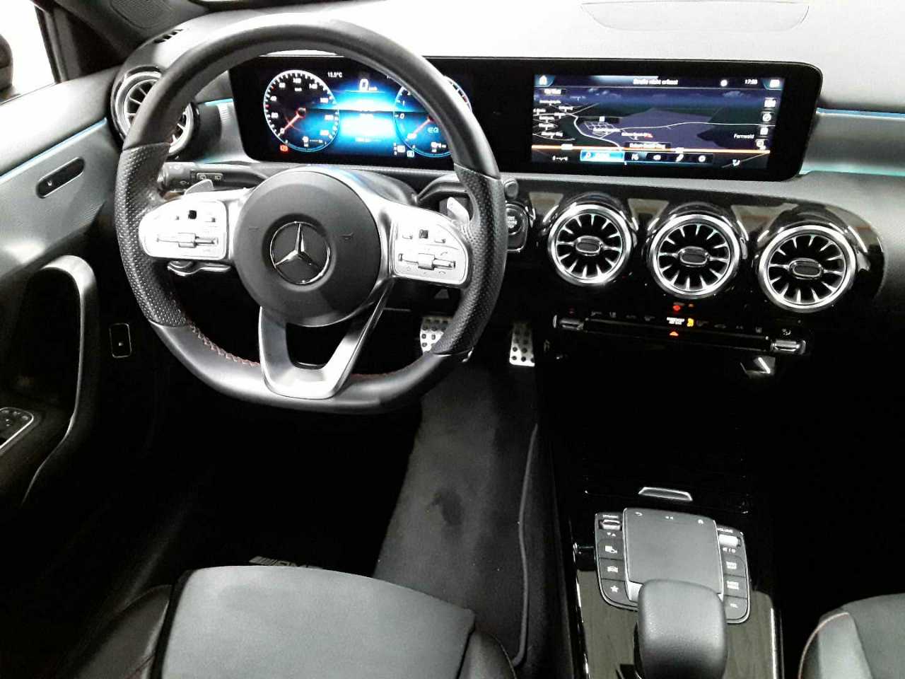 Mercedes-Benz A 250 e 8G-DCT AMG Line 10