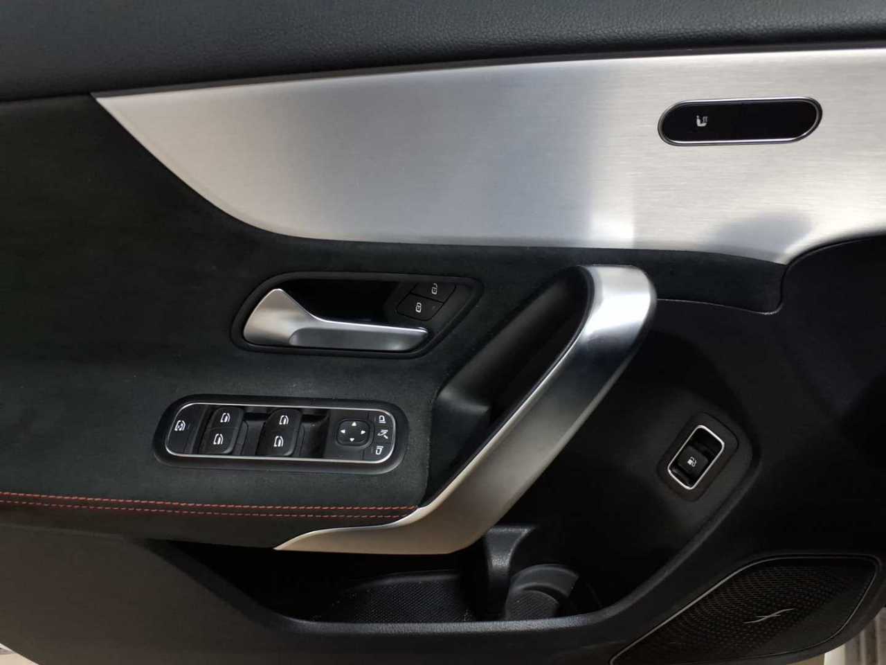 Mercedes-Benz A 250 e 8G-DCT Lim. AMG Line Advanced Plus 18