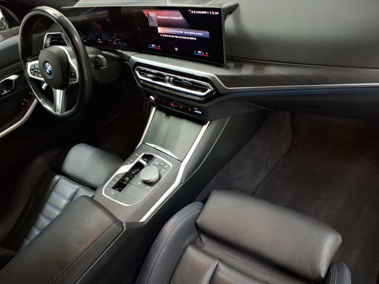 BMW 330e Touring xDrive Aut. 9