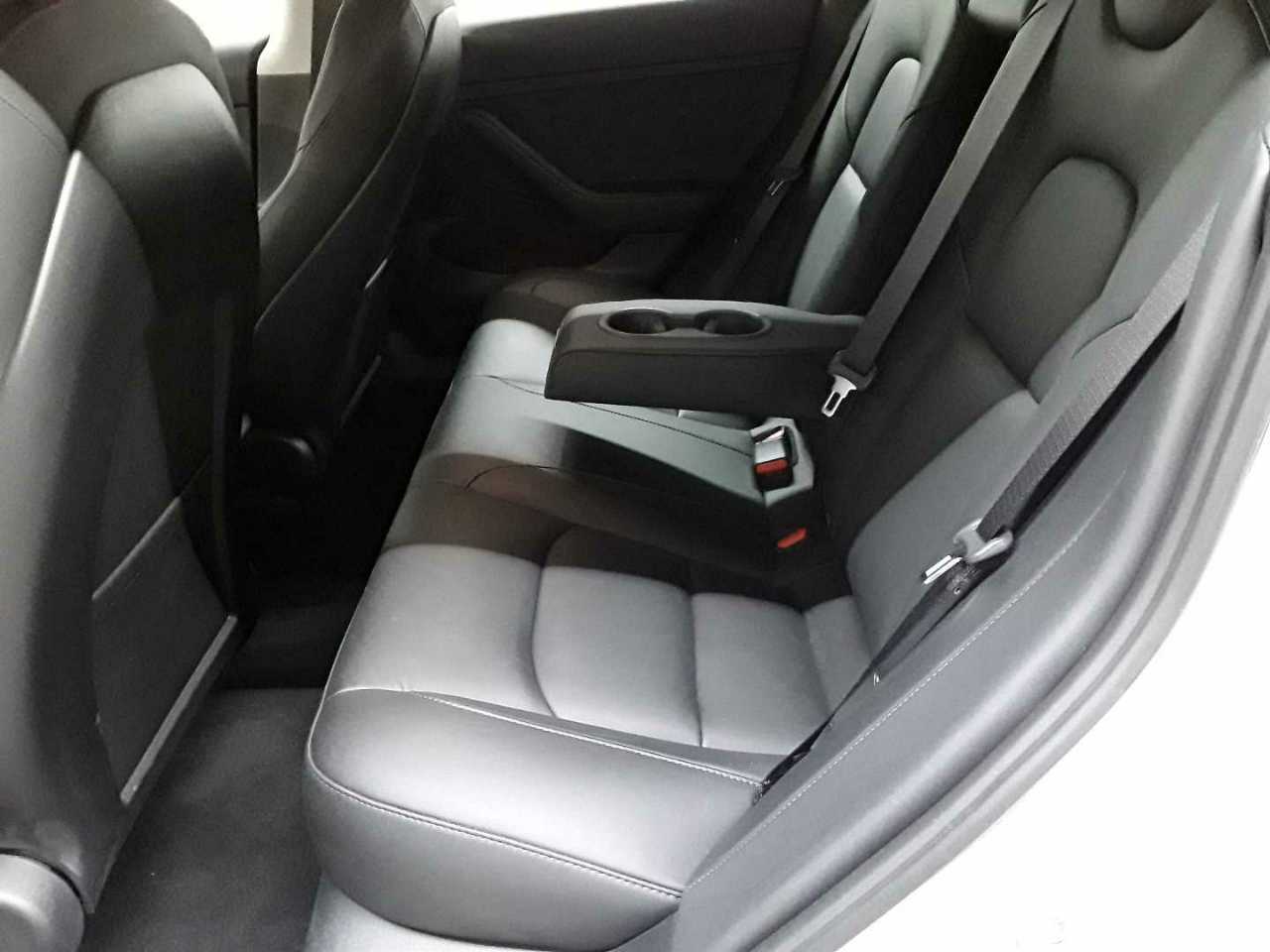 Tesla Model 3 Langstreckenbatt. Allradantrieb Dual Motor 13