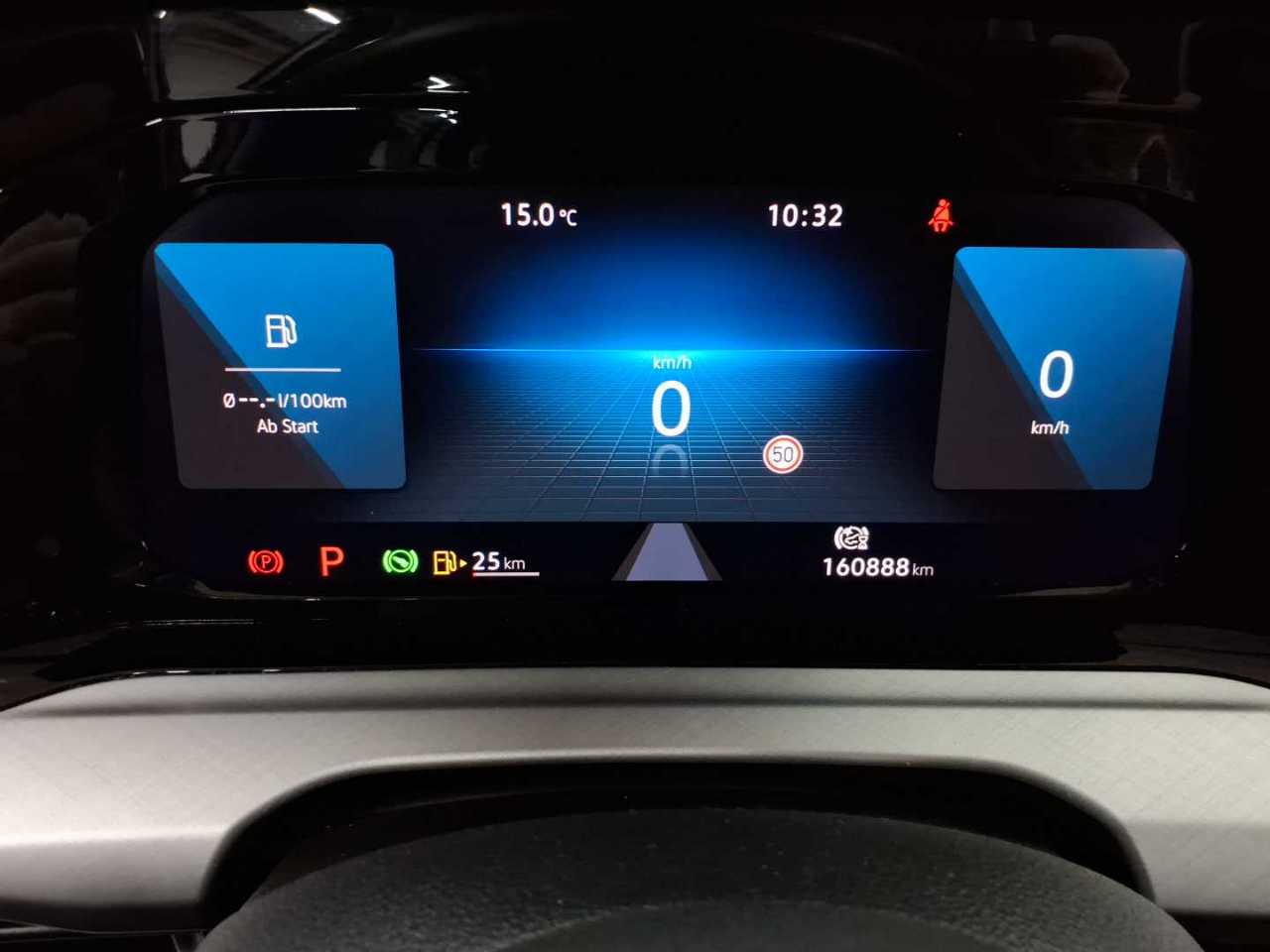 Volkswagen Golf Variant 2.0 TDI SCR DSG Life 11