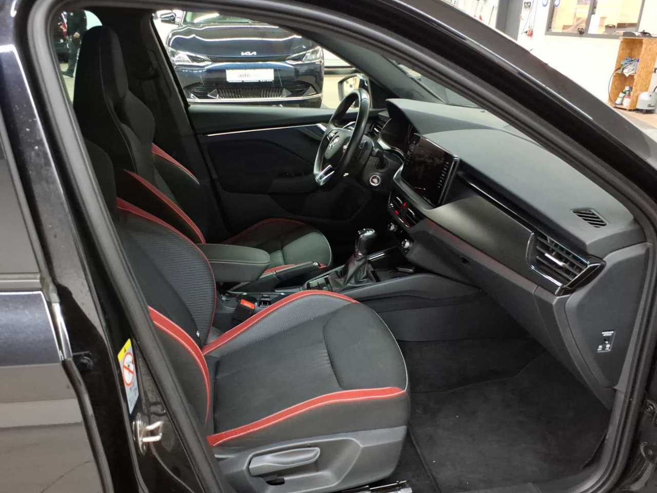 Skoda Kamiq 1.5 TSI DSG Monte Carlo 8