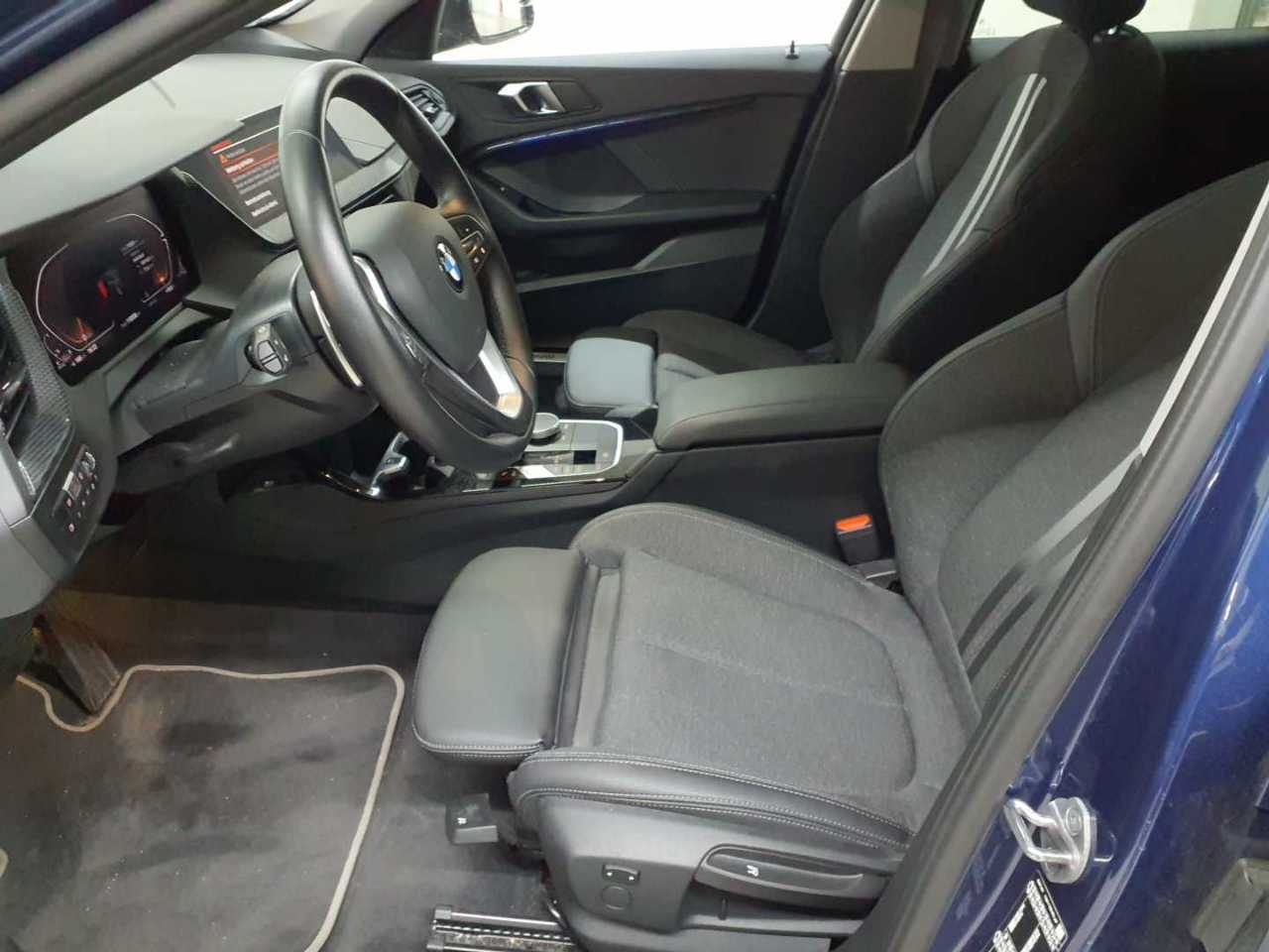 BMW 118d Aut. Sport Line 8