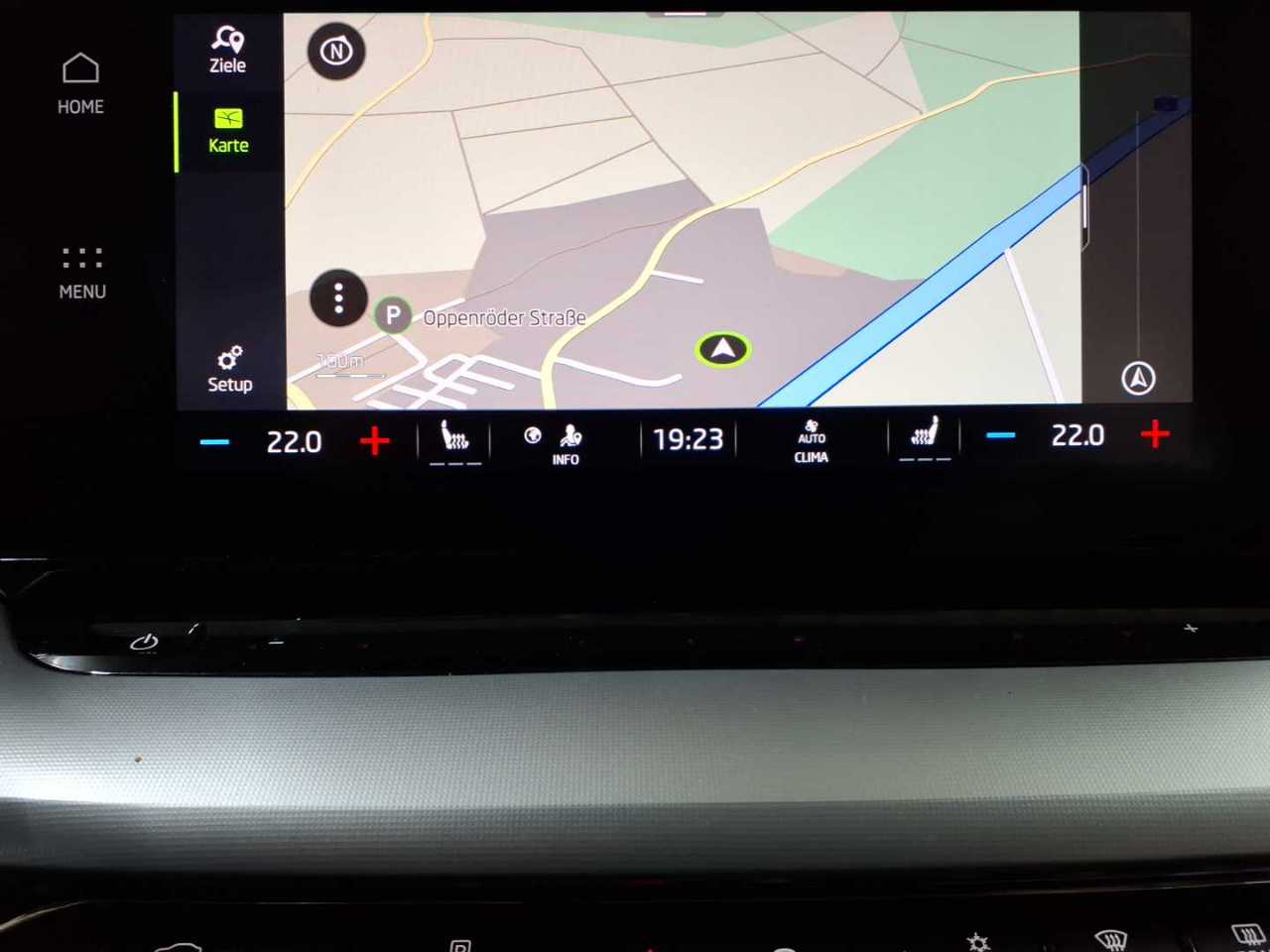 Skoda Octavia Combi 2.0 TDI DSG Clever 12