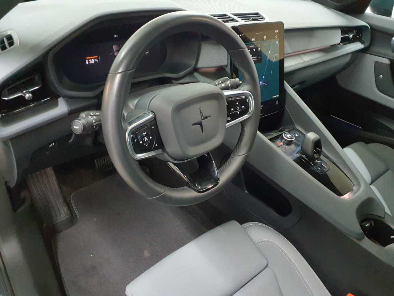 Polestar 2 Single Motor 82kWh Plus 9