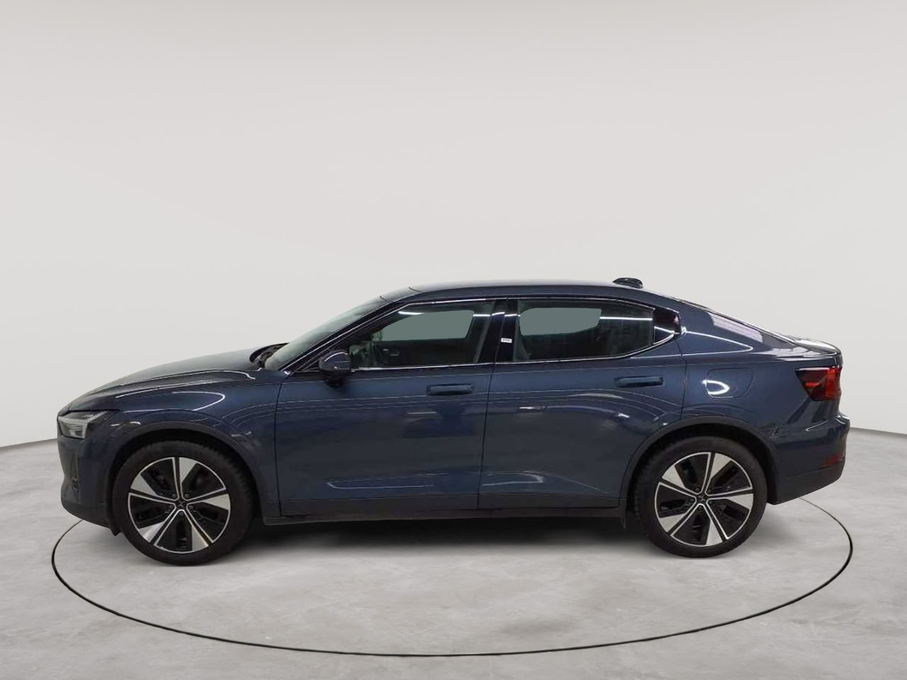 Polestar 2 Single Motor 82kWh Plus 6