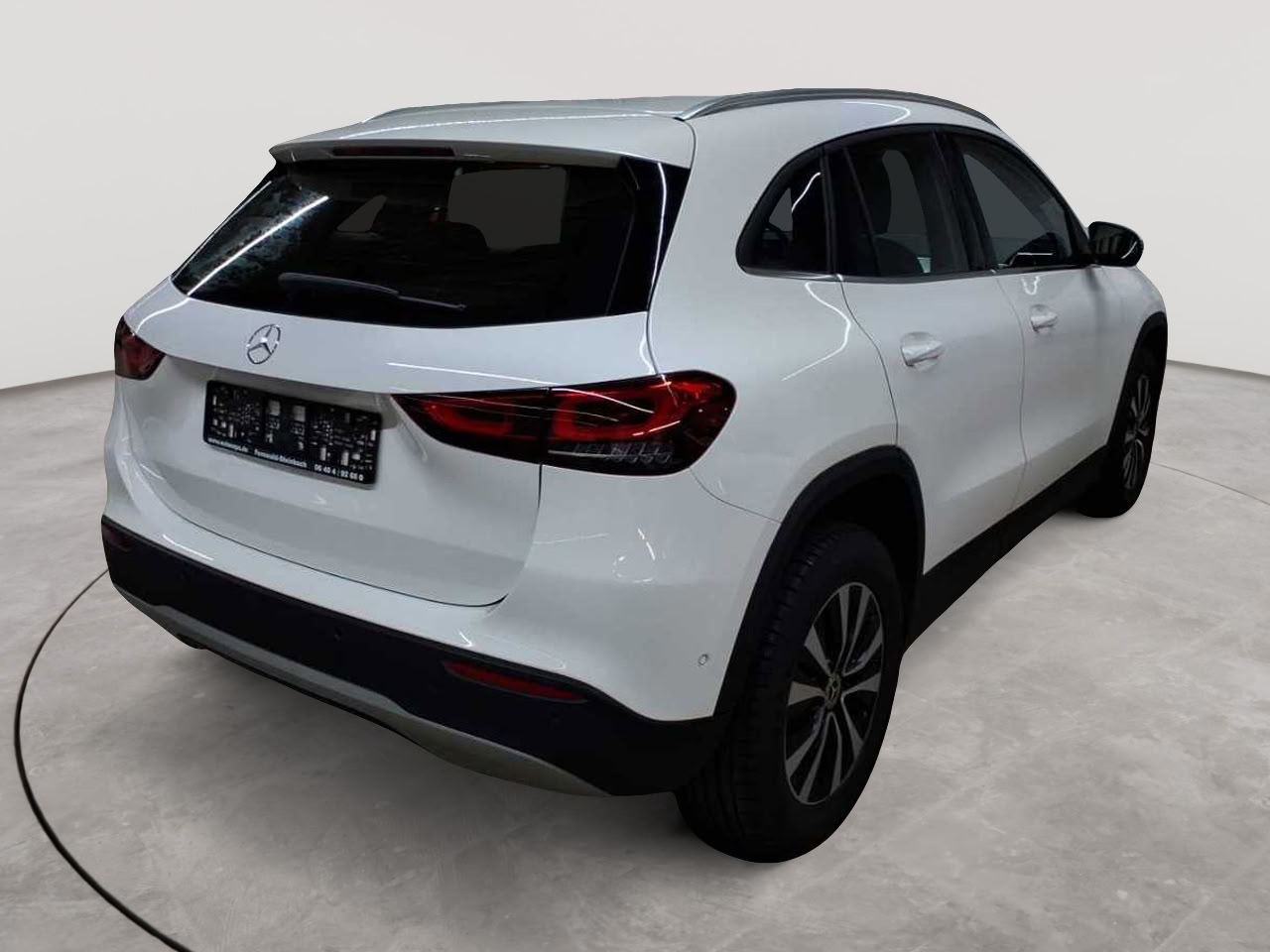 Mercedes-Benz GLA 200 d 8G-DCT Style 4