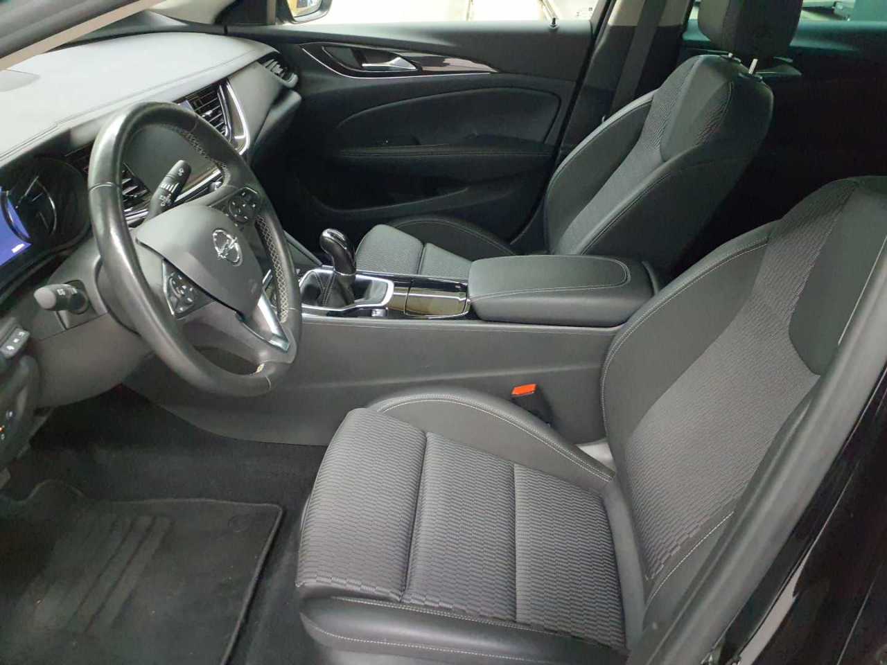 Opel Insignia Grand Sport 2.0 Diesel Business Elegance 7