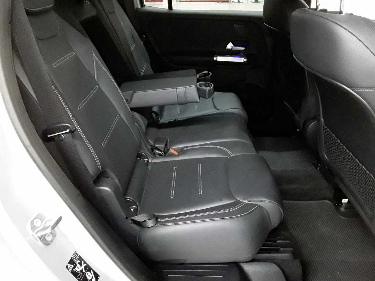Mercedes-Benz EQB 300 4Matic AMG Line 14