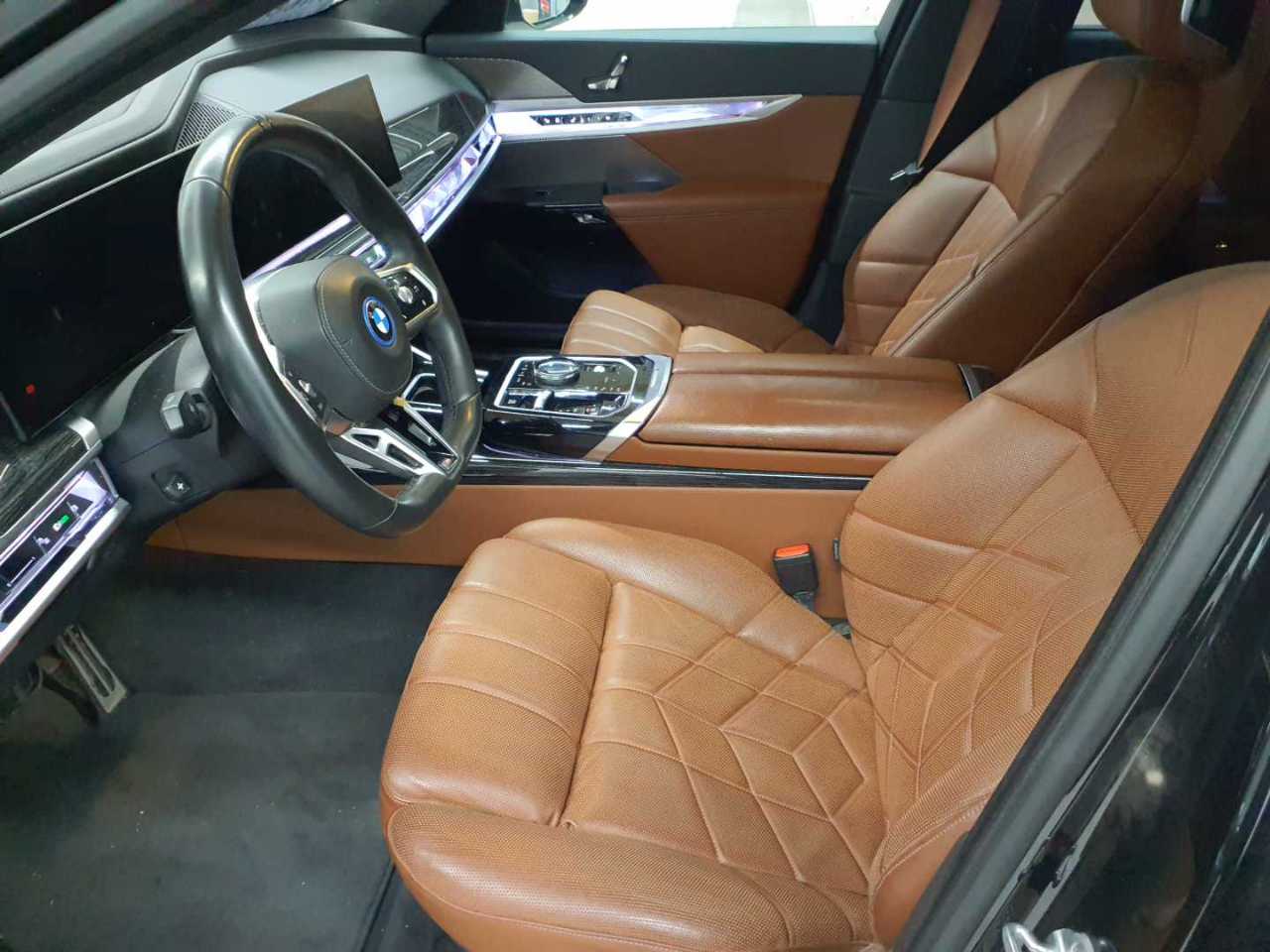 BMW 750e xDrive 7