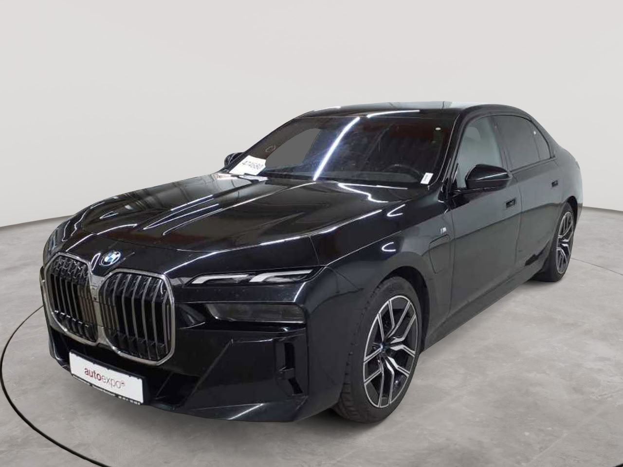 BMW 750e xDrive 2