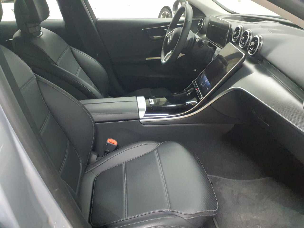 Mercedes-Benz C 220 d T 9G-TRONIC Avantgarde 8