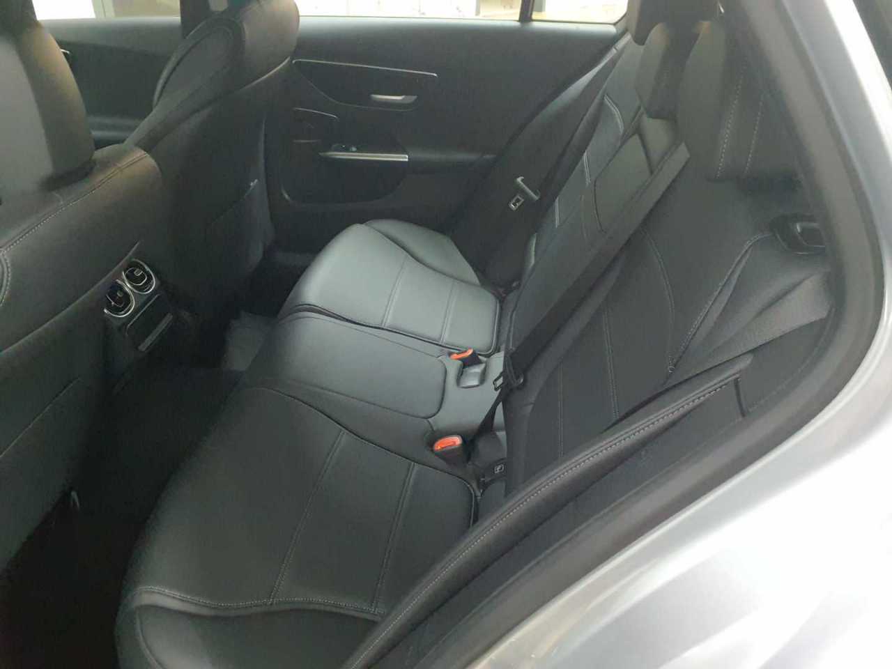Mercedes-Benz C 220 d T 9G-TRONIC Avantgarde 13