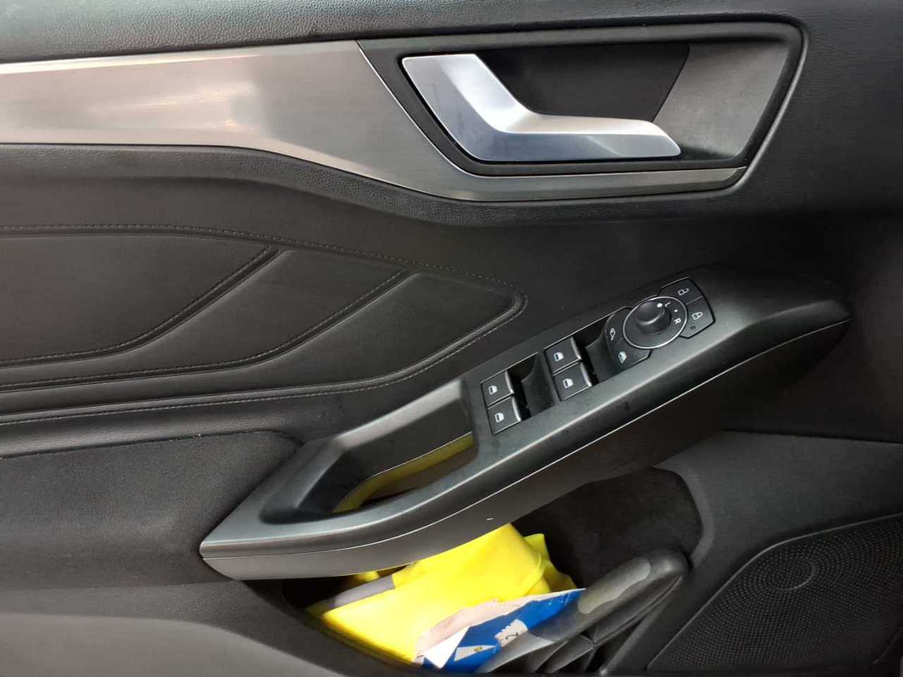 Ford Focus Turnier 1.5 EcoBlue Start-Stopp-System Aut. TITANIUM 18