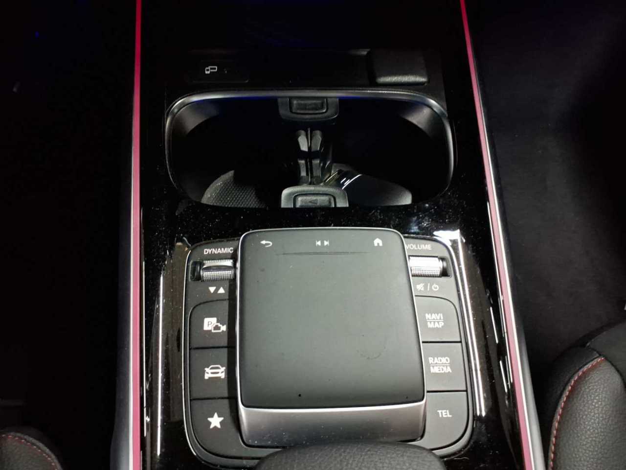 Mercedes-Benz GLB 200 d 8G-DCT AMG Line 10