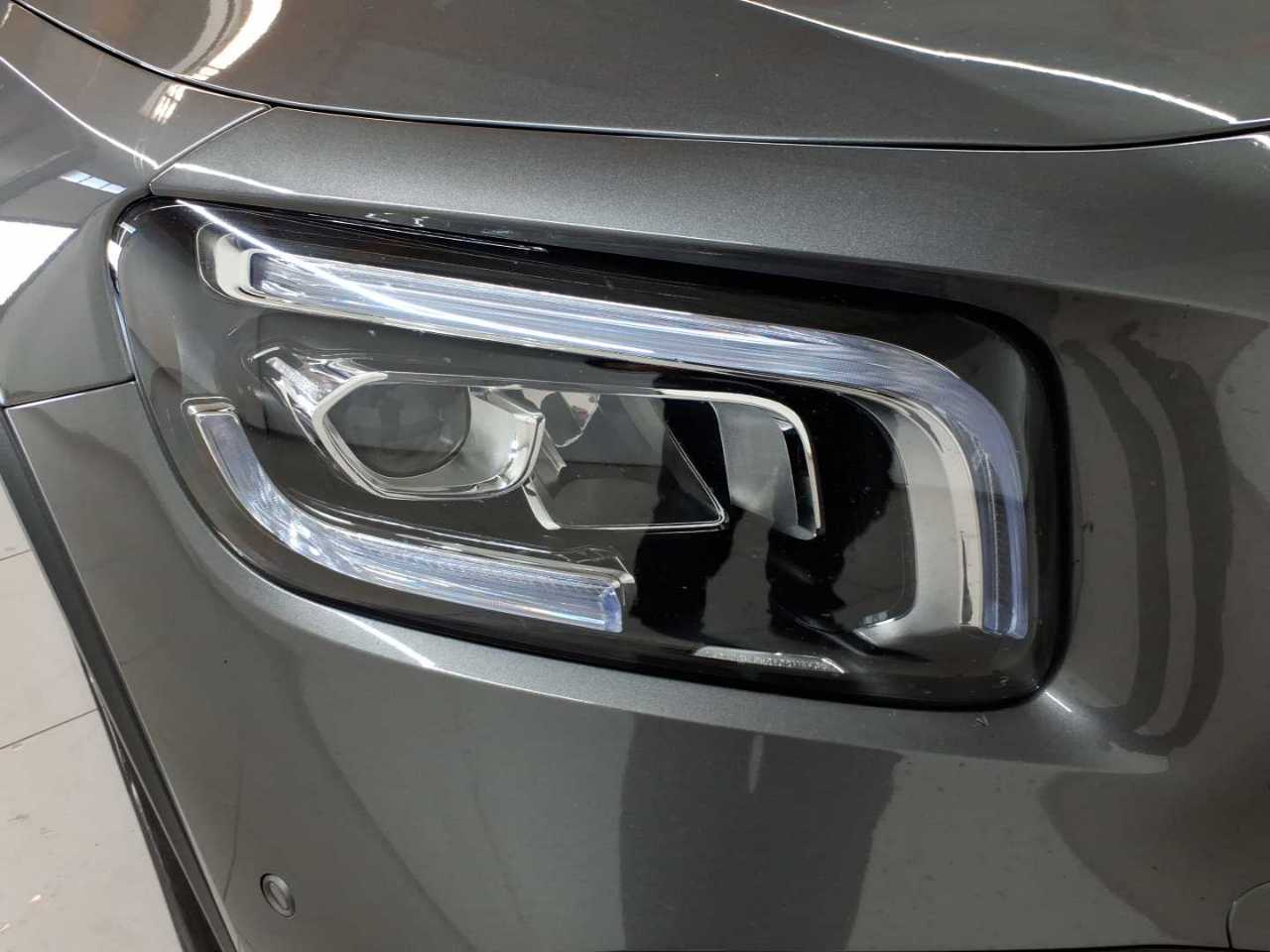 Mercedes-Benz GLB 200 d 8G-DCT AMG Line 18