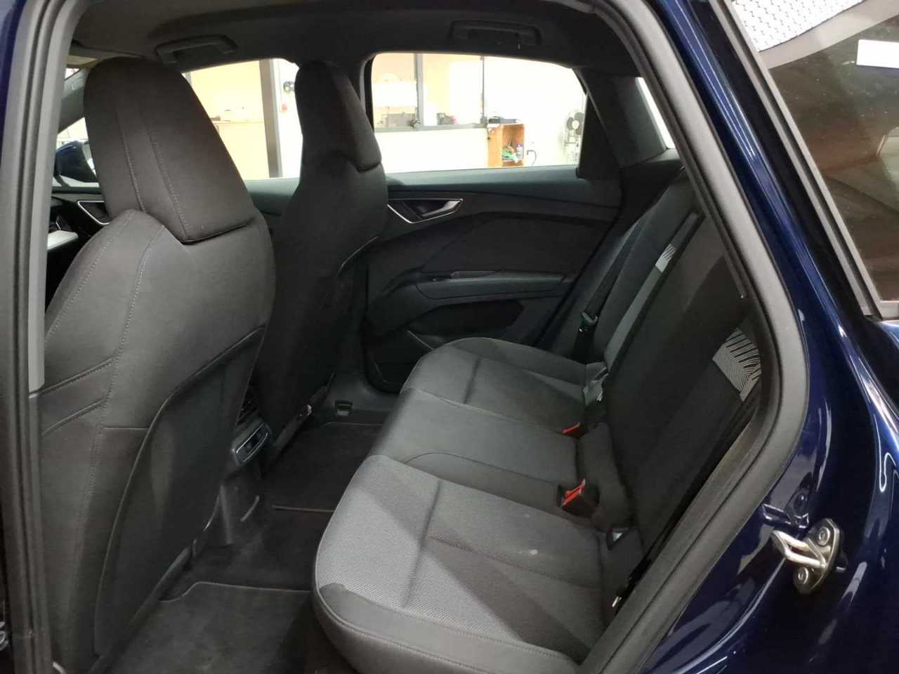 Audi Q4 e-tron 35 Sportback 13