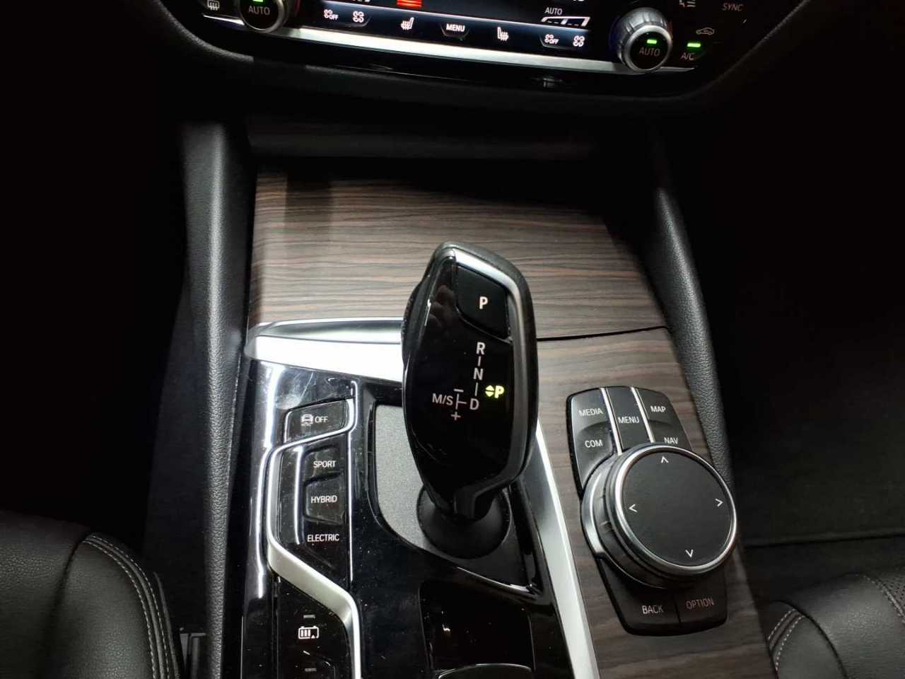 BMW 530e xDrive Touring Aut. 10