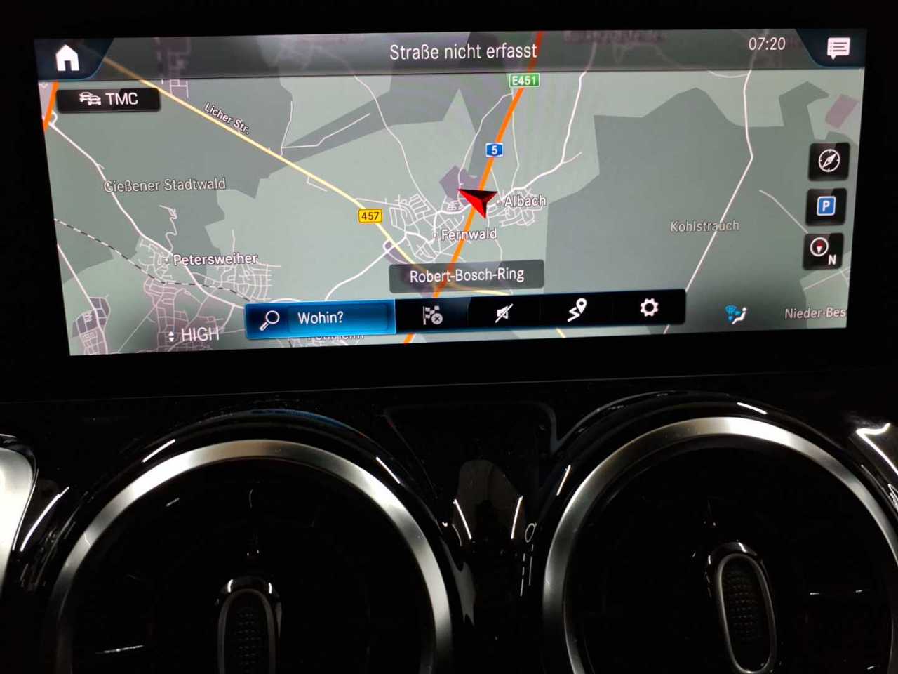 Mercedes-Benz GLB 200 d 4Matic 8G-DCT Progressive 12