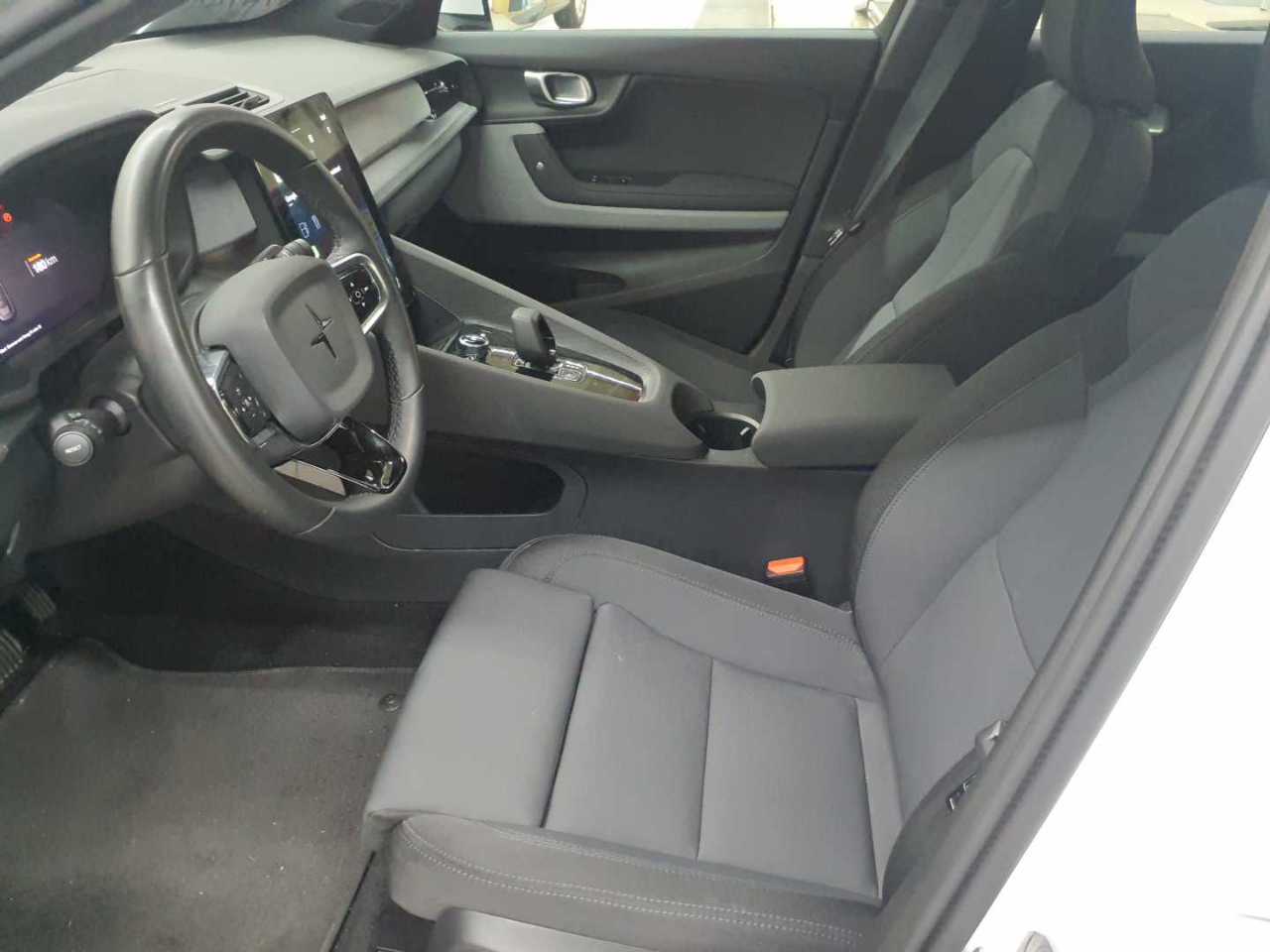 Polestar 2 Dual Motor 82kWh Plus 7