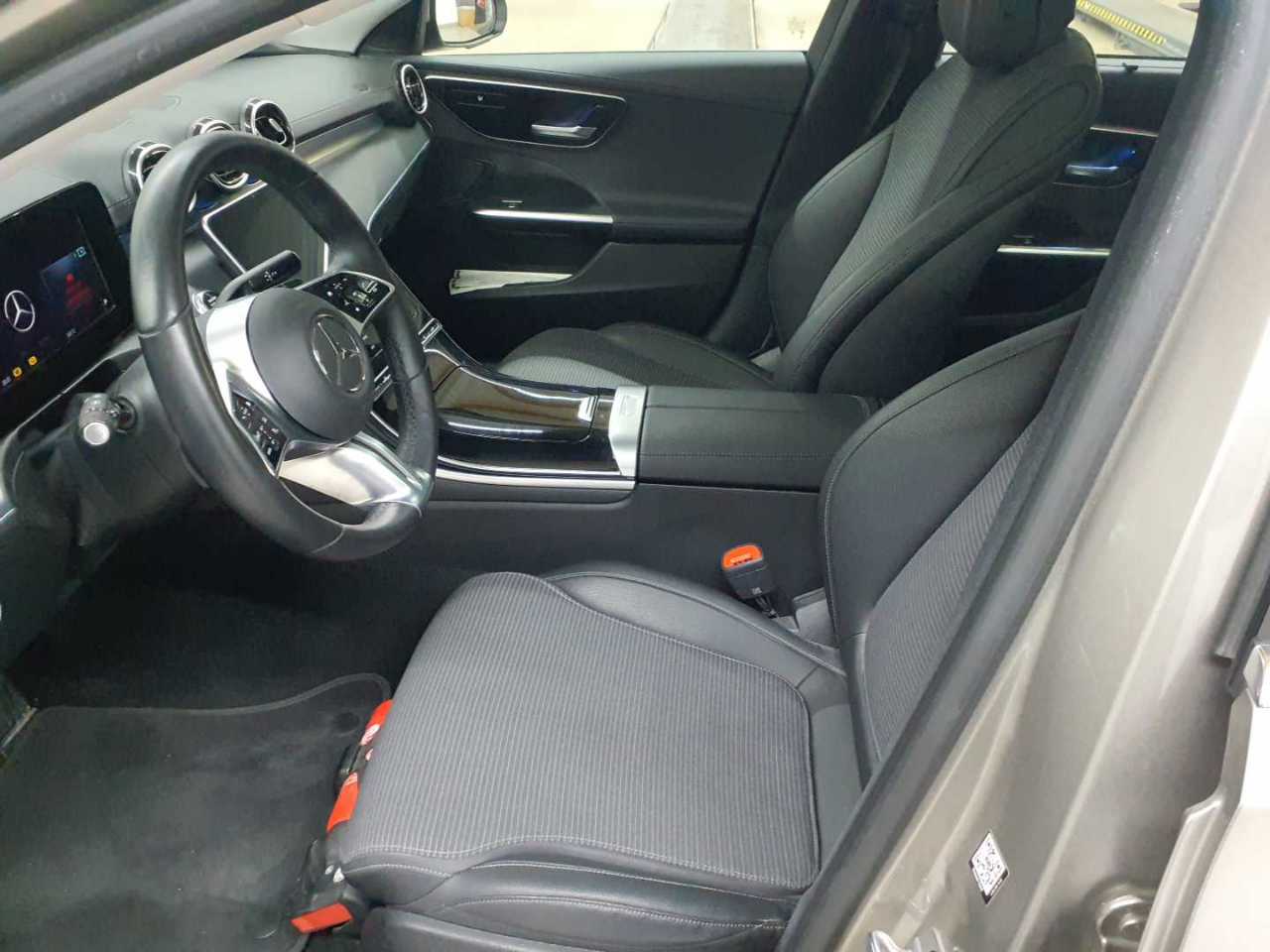 Mercedes-Benz C 300 e T 9G-TRONIC Avantgarde 7