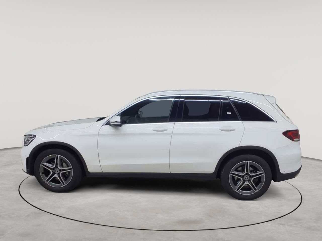 Mercedes-Benz GLC 200 d 4Matic 9G-TRONIC AMG Line 6