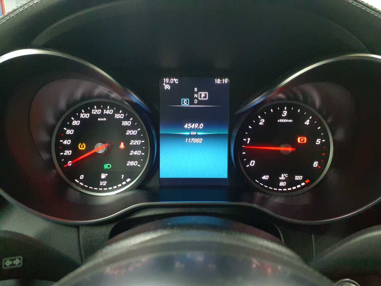 Mercedes-Benz GLC 200 d 4Matic 9G-TRONIC AMG Line 11