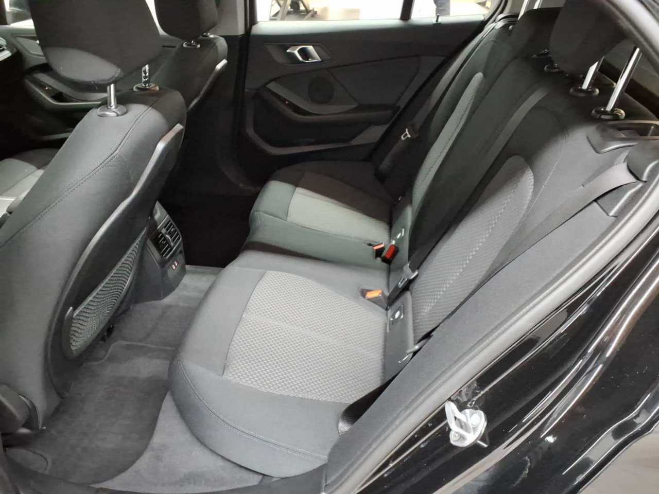 BMW 116i Aut. Advantage 13