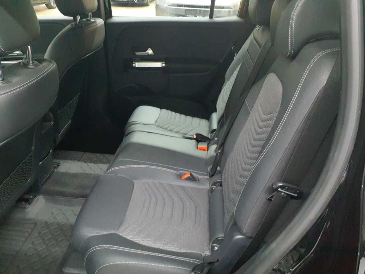 Mercedes-Benz EQB 250+ Progressive 13