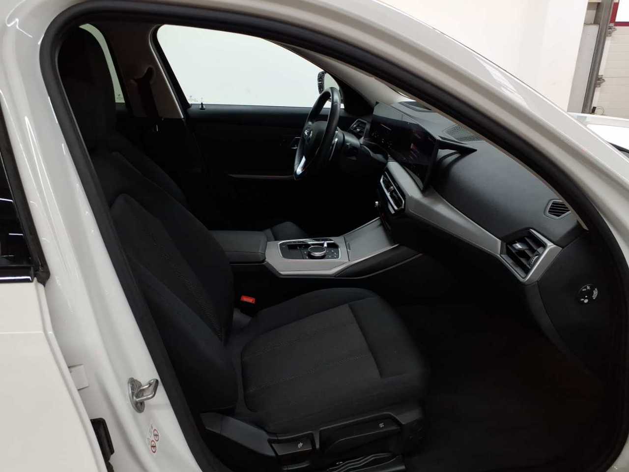 BMW 318d Touring Aut. 8