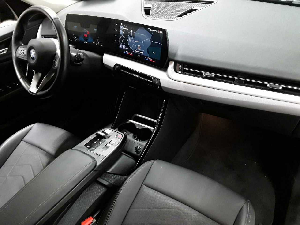 BMW iX1 xDrive30 9