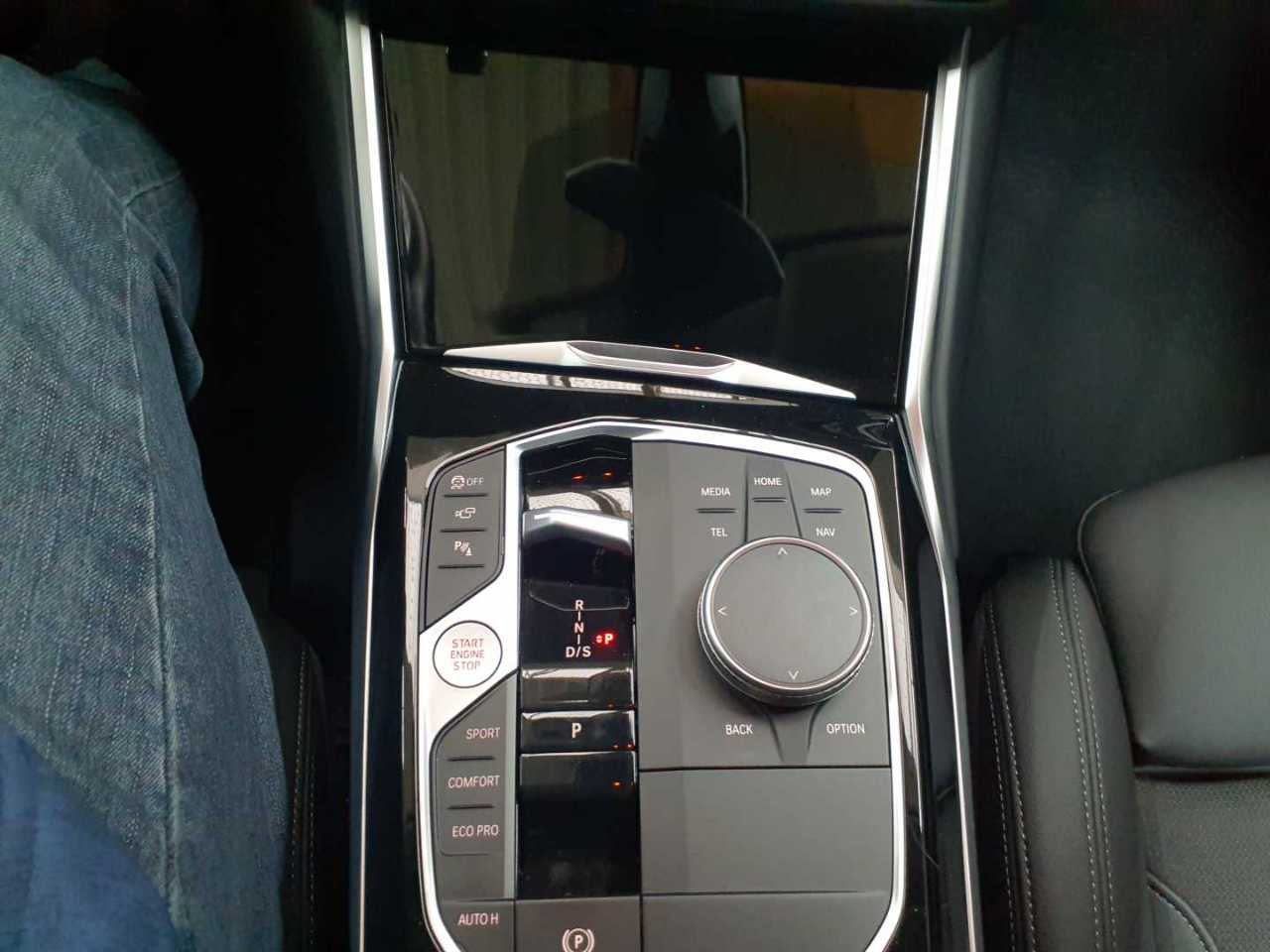 BMW 320d Touring Aut. 10