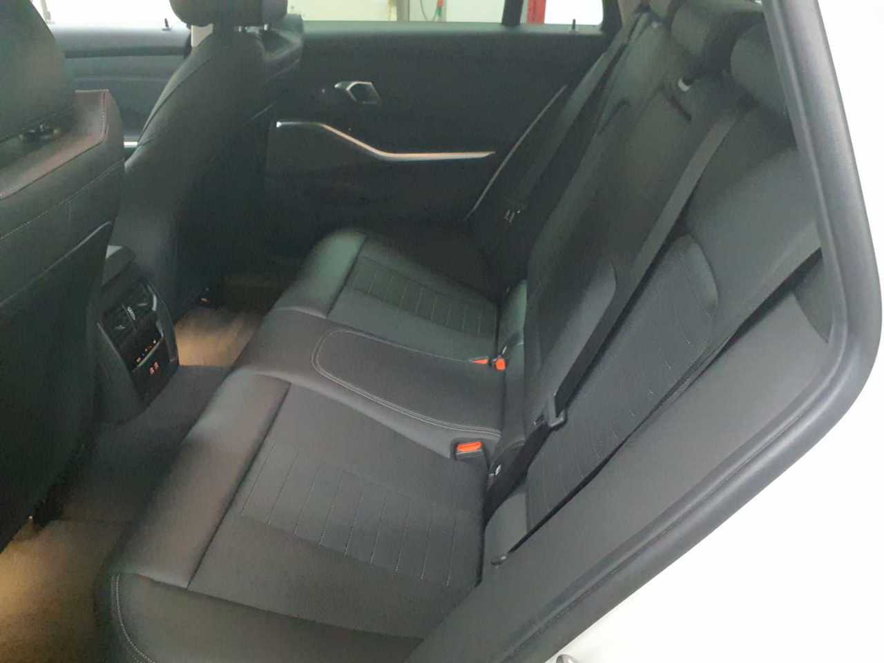 BMW 320d Touring Aut. 13