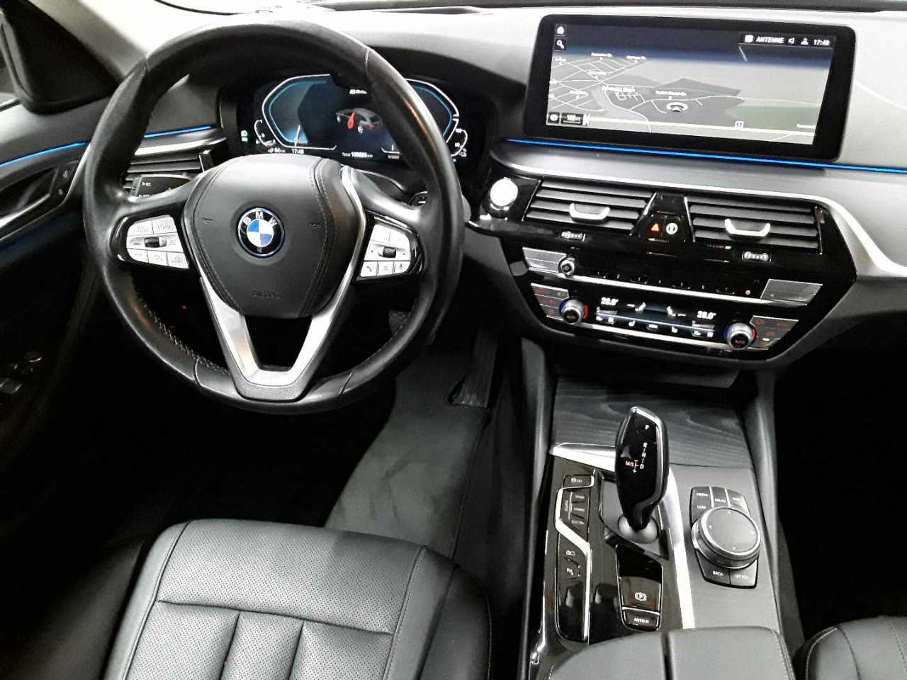 BMW 530e Touring Aut. 10