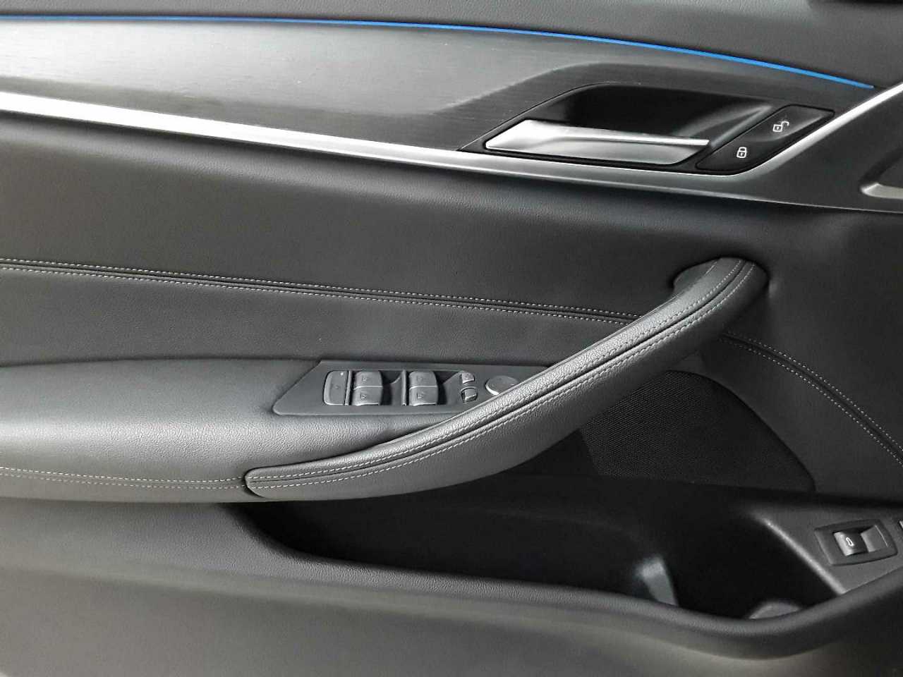 BMW 530e Touring Aut. 17