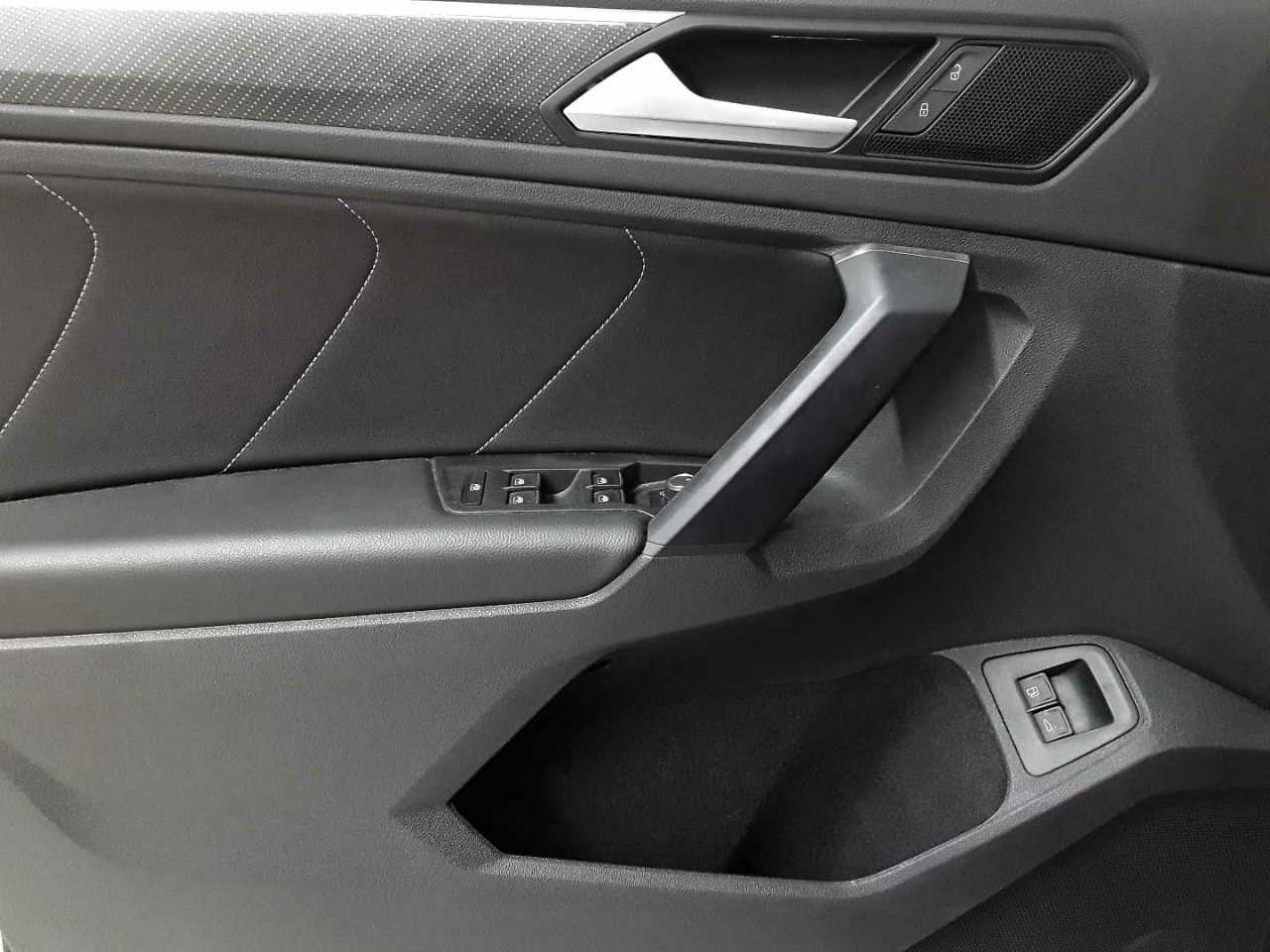 Volkswagen Tiguan 1.4 eHybrid OPF DSG R-Line 17